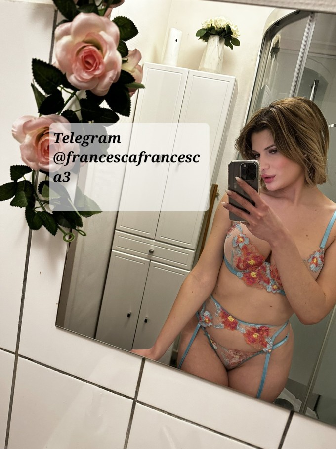 Telegram @francescafrancesca3 Donna calda disponibile per appuntamenti piccanti senza preservativo  e sesso nella natura 🏞 e in spiaggia 🦀 🍑🍆