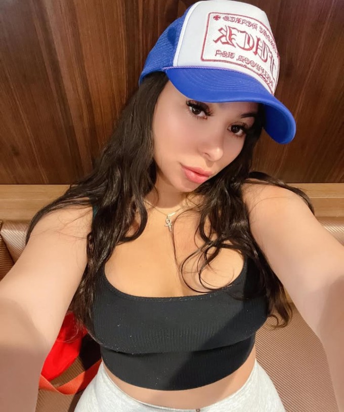 Sono disponibile per un piano sessuale!